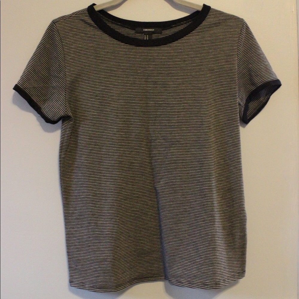 Forever 21 t-shirt